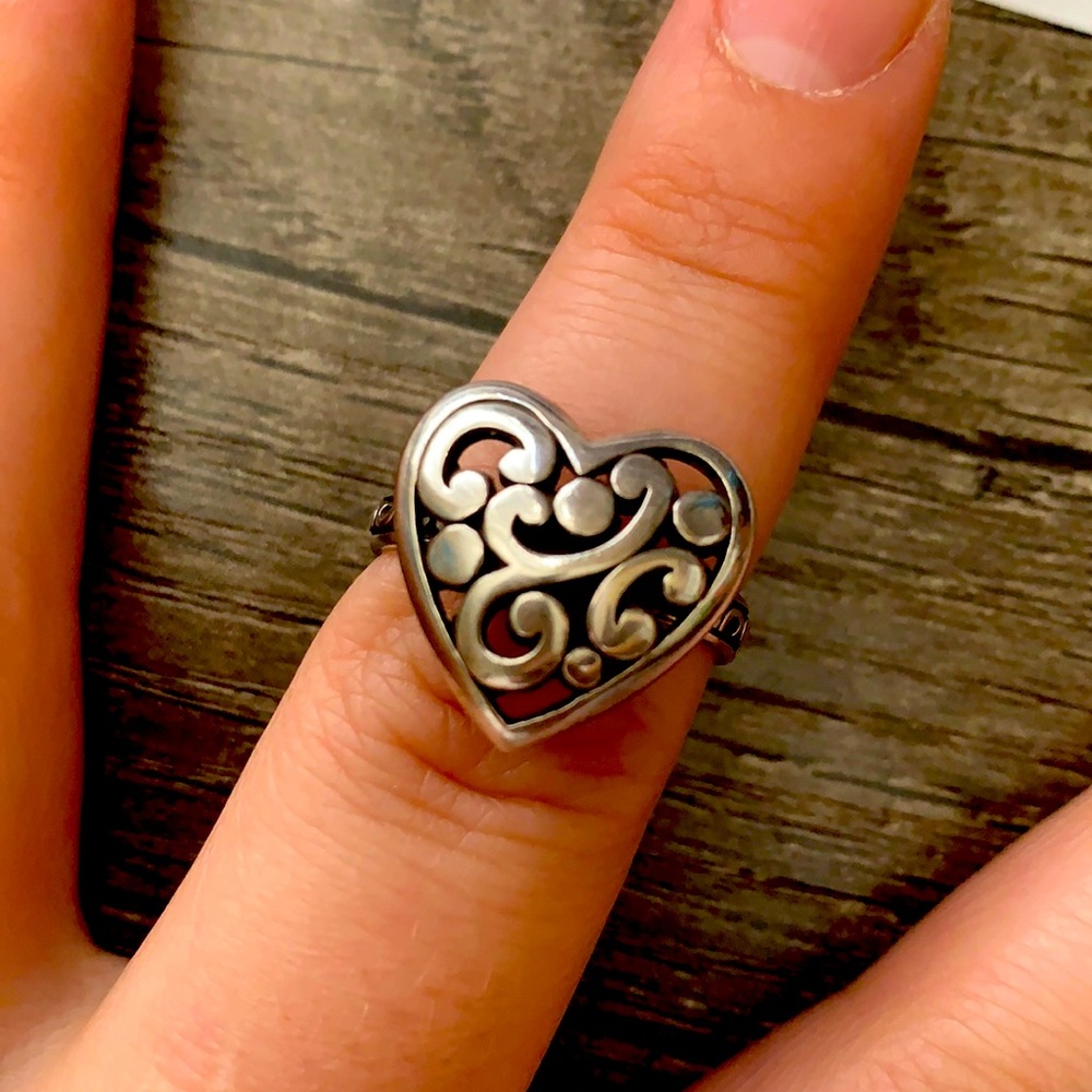 Brighton Retired Contempo Heart Ring -size 8